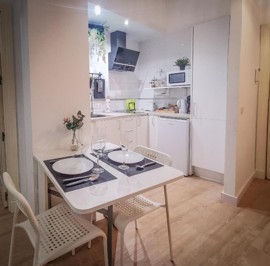 Apartamento A 2 Minutos De Plaza La Merced, Malaga Exterior photo